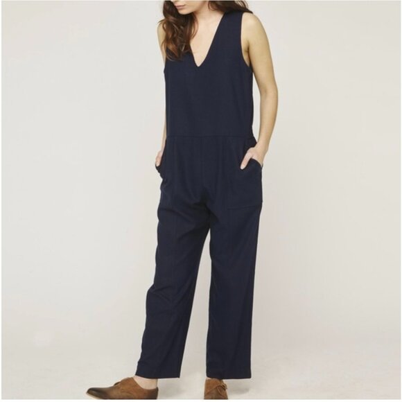 Billy Reid 100% Silk Jumpsuit with V-Neck and Wide-Leg - Picture 1 of 12